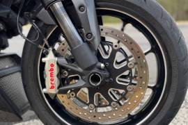 Ducati, Diavel carbon , 2012