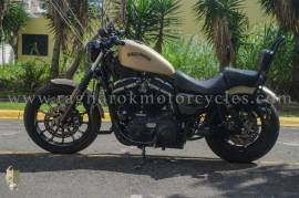 Harley-Davidson,  Sportster Iron 883 , 2015