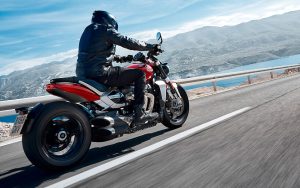 Triumph Rocket 3 R - Imagen 9