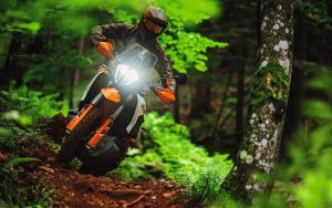 KTM 890 ADVENTURE R - Imagen 10