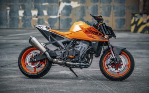 KTM 990 DUKE - Imagen 8
