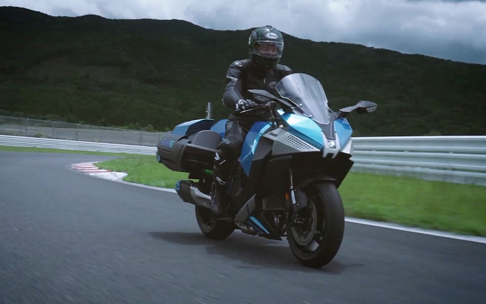 Kawasaki Ninja H2 HySe: ¡Primer video en acción de la moto de hidrógeno!
