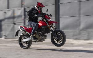 Ducati Hypermotard 698 Mono - Imagen 12