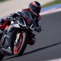 Aprilia RSV4 - Imagen 4