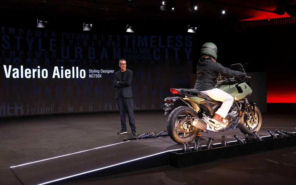 Honda celebra el reconocimiento de la NC750X y el EM1 e: con prestigiosos premios de diseño